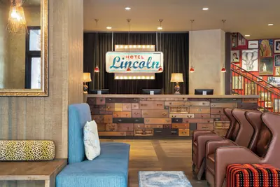 Photo 4 - Hotel Lincoln