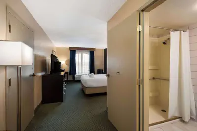 Photo 5 - Best Western Springfield