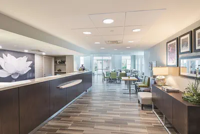 Photo 4 - La Quinta Inn & Suites by Wyndham Plantation at SW 6th St