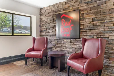 Photo 5 - Red Roof Inn Detroit-Rochester Hills/Auburn Hills