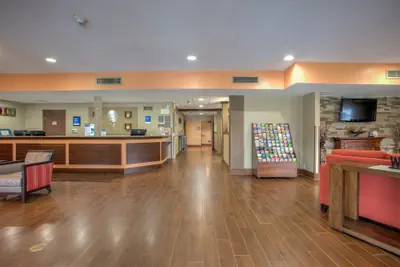 Photo 2 - Comfort Inn Lancaster at Rockvale