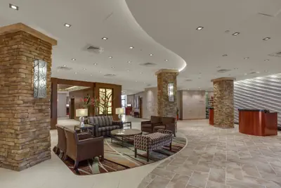 Photo 4 - Crowne Plaza Executive Center Baton Rouge by IHG