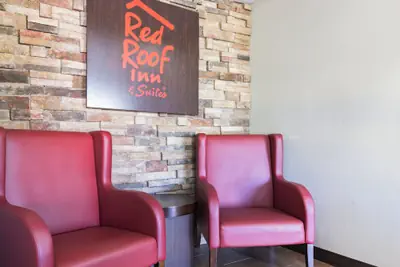 Photo 3 - Red Roof Inn & Suites Statesboro - University