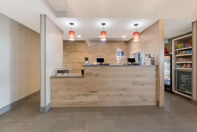 Photo 5 - Country Inn & Suites by Radisson, Wichita East, KS