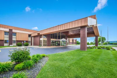 Photo 2 - Quality Inn & Suites Florence - Cincinnati South