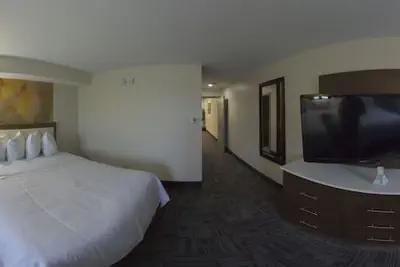Photo 3 - Holiday Inn Brookfield - ​​Milwaukee by IHG