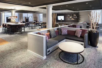 Photo 2 - Courtyard by Marriott Alexandria Old Town/Southwest