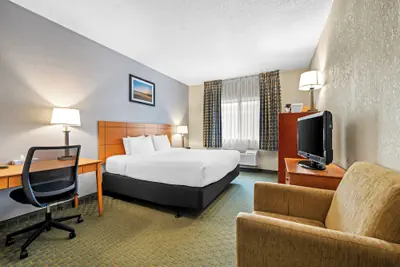 Photo 2 - Quality Inn Dubuque on Hwy 20