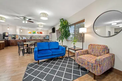 Photo 3 - Quality Inn Dubuque on Hwy 20