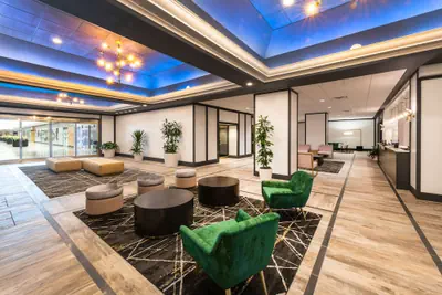 Photo 2 - DoubleTree by Hilton Newark Penn Station