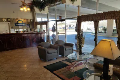 Photo 3 - Days Inn by Wyndham Leesville