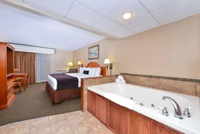 Photo 5 - Revel Hotel Minot, SureStay Collection by Best Western