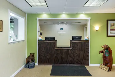 Photo 4 - Quality Inn & Suites Plattsburgh