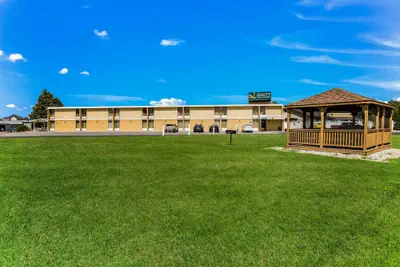 Photo 2 - Quality Inn & Suites Plattsburgh