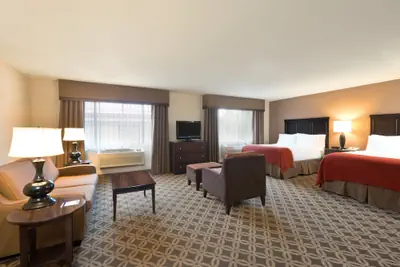 Photo 4 - Holiday Inn Express Show Low by IHG