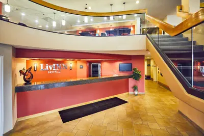 Photo 3 - LivINN Hotel Cincinnati / Sharonville Convention Center