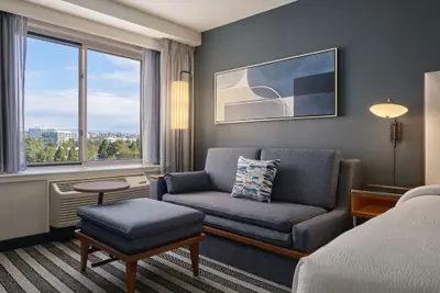 Photo 5 - Courtyard by Marriott Culver City Los Angeles
