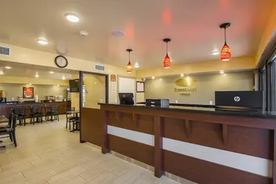 Photo 3 - Econo Lodge Hurricane Zion Park Area