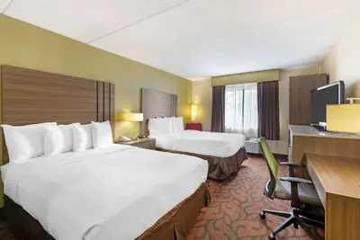 Photo 5 - Best Western Rochester Marketplace Inn