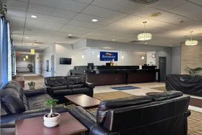 Photo 2 - Baymont by Wyndham Queensbury / Lake George