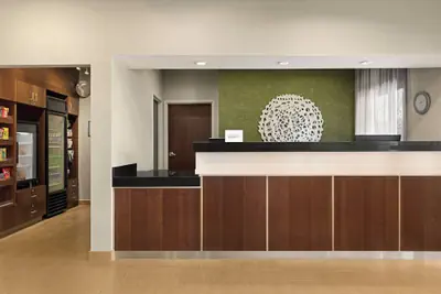 Photo 4 - Fairfield Inn & Suites Findlay
