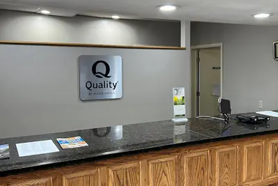 Photo 2 - Quality Inn & Suites Grants - I-40