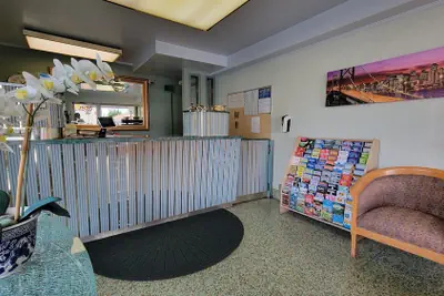 Photo 4 - El Camino Inn