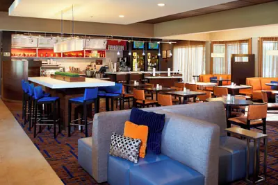 Photo 3 - Courtyard by Marriott Chicago Deerfield
