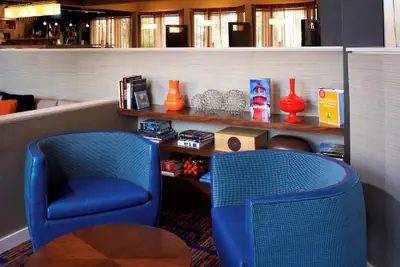Photo 4 - Courtyard by Marriott Chicago Deerfield