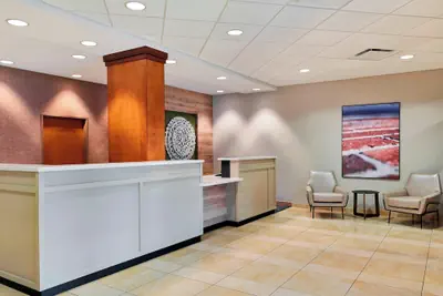 Photo 3 - Fairfield Inn & Suites by Marriott Indianapolis Downtown