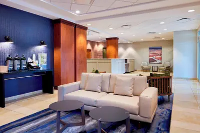 Photo 5 - Fairfield Inn & Suites by Marriott Indianapolis Downtown