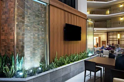 Photo 5 - Embassy Suites by Hilton Portland Tigard