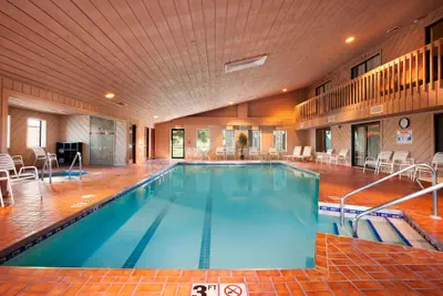 Photo 2 - Ramada by Wyndham Wisconsin Dells