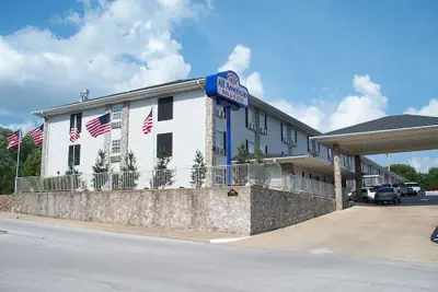 Photo 2 - All American Inn and Suites