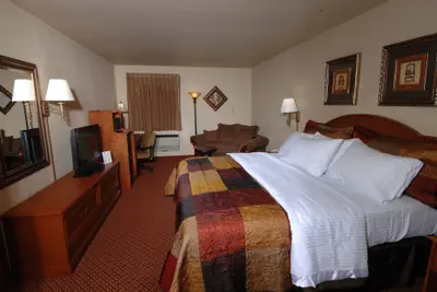 Photo 5 - All American Inn and Suites