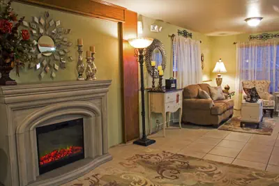 Photo 3 - All American Inn and Suites
