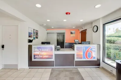 Photo 3 - Motel 6 Columbus, OH - West