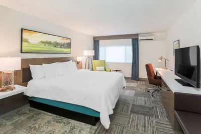 Photo 5 - Hilton Garden Inn Davis Downtown