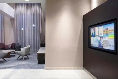 Photo 3 - Courtyard by Marriott Omaha Downtown