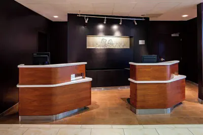 Photo 4 - Courtyard by Marriott Omaha Downtown
