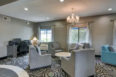 Photo 3 - Quality Inn & Suites Grand Prairie South