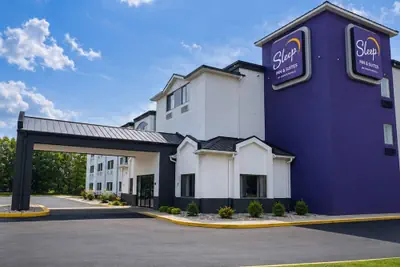 Photo 2 - Sleep Inn & Suites Peoria North