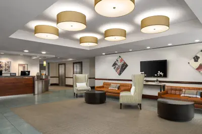 Photo 5 - DoubleTree by Hilton Hotel Boston Bayside