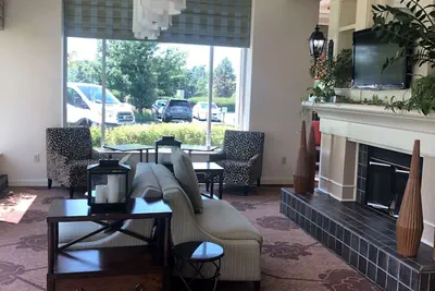 Photo 2 - Hilton Garden Inn Addison