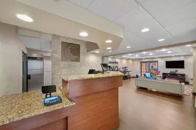 Photo 4 - Comfort Inn Fort Myers Northeast