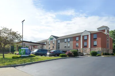 Photo 2 - Holiday Inn Express & Suites Dayton-Huber Heights by IHG