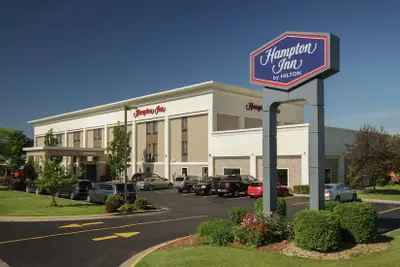 Photo 2 - Hampton Inn South Haven