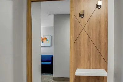 Photo 3 - Holiday Inn Express Hotel & Suites Portland-Jantzen Beach by IHG