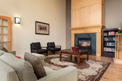 Photo 4 - Country Inn & Suites by Radisson, Milwaukee Airport, WI
