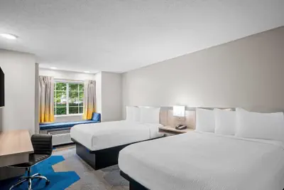 Photo 4 - Microtel Inn by Wyndham Georgetown